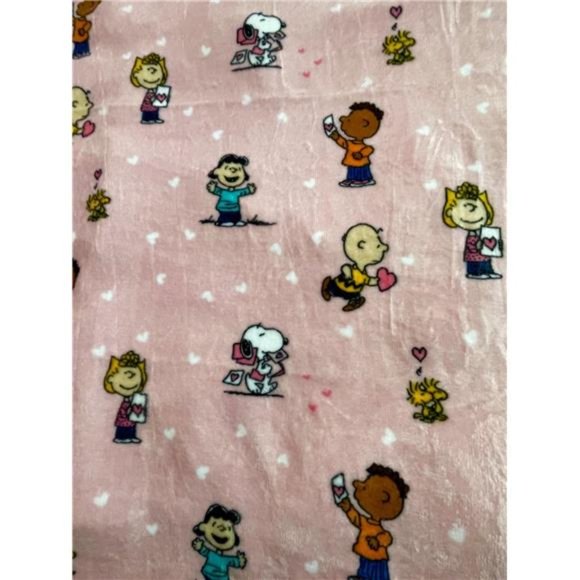 Blanket Peanuts Cute Character Snoopy Plush Throw Blanket, Pink 55x70 Inch - Picture 3 of 8